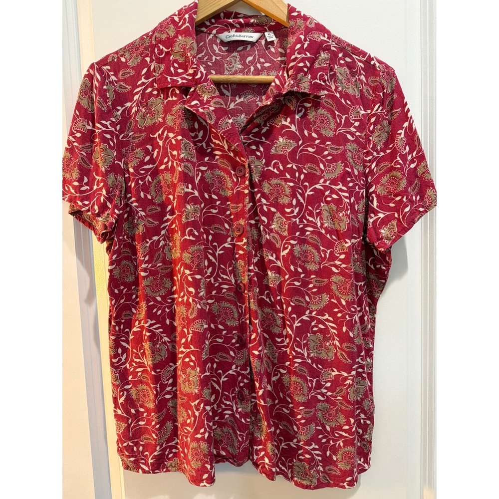Croft & Barrow Womens XL Red Floral Paisley Rayon Short Sleeve Button Down Shirt